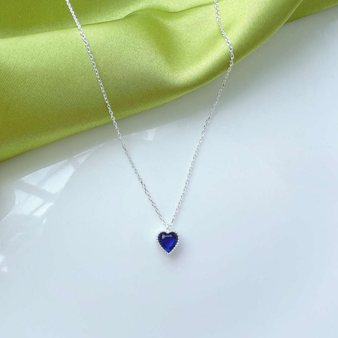 [Bloom]Ornate Heart Shape Necklace