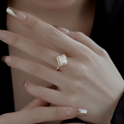 [Bloom]Luxurious Eternity Flower Shape Banquet Ring