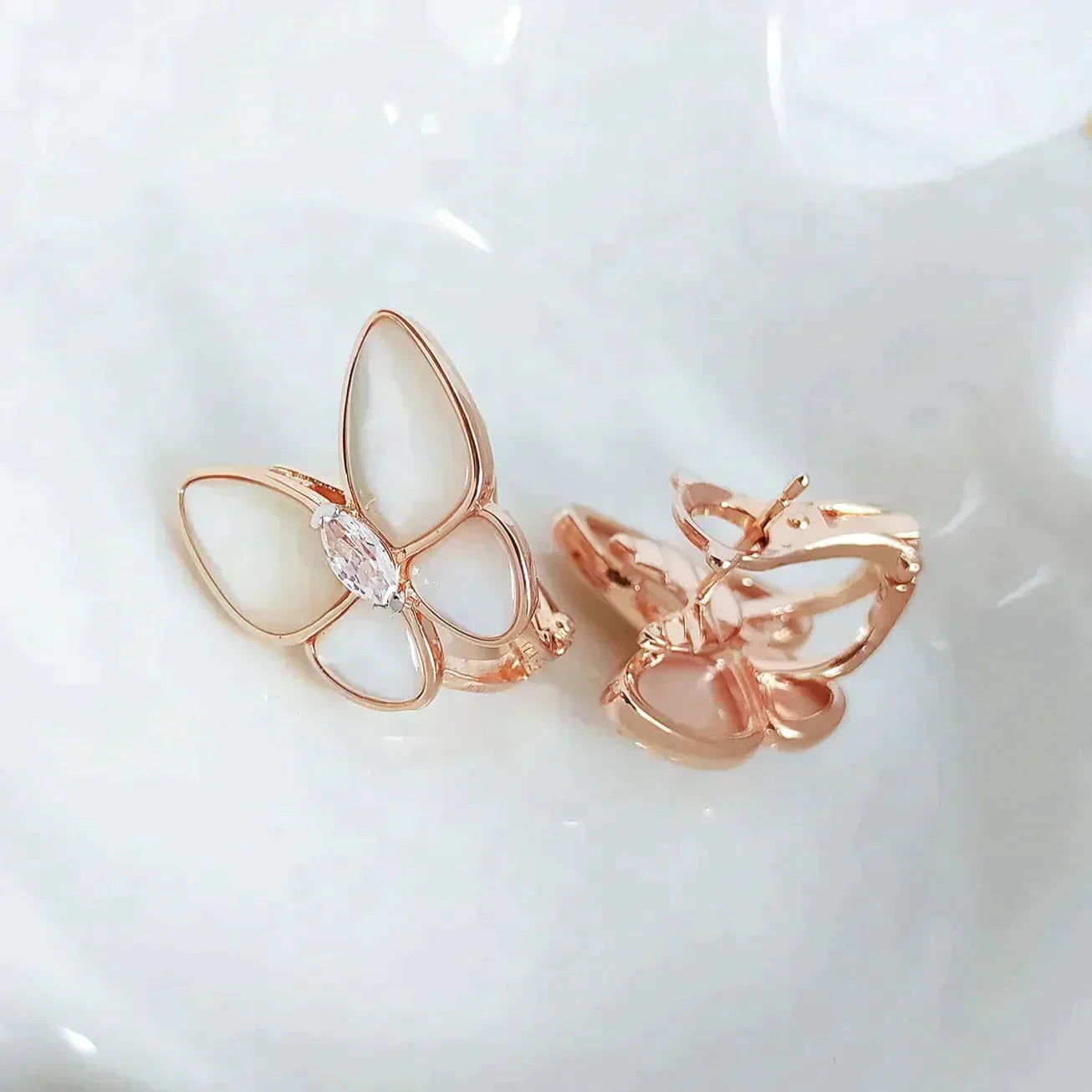 [Bloom]BUTTERFLY MOP DIAMOND EARRINGS