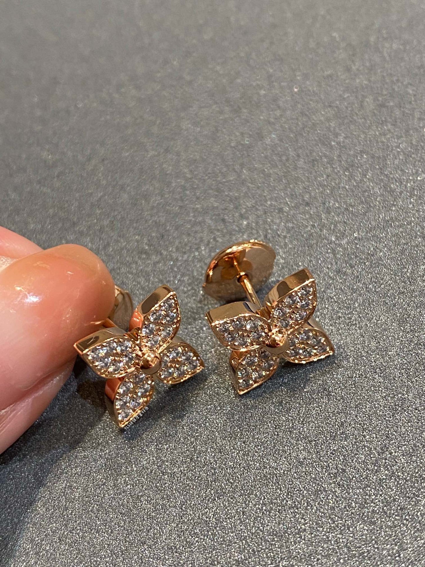 [Bloom]STAR DIAMOND EARRINGS