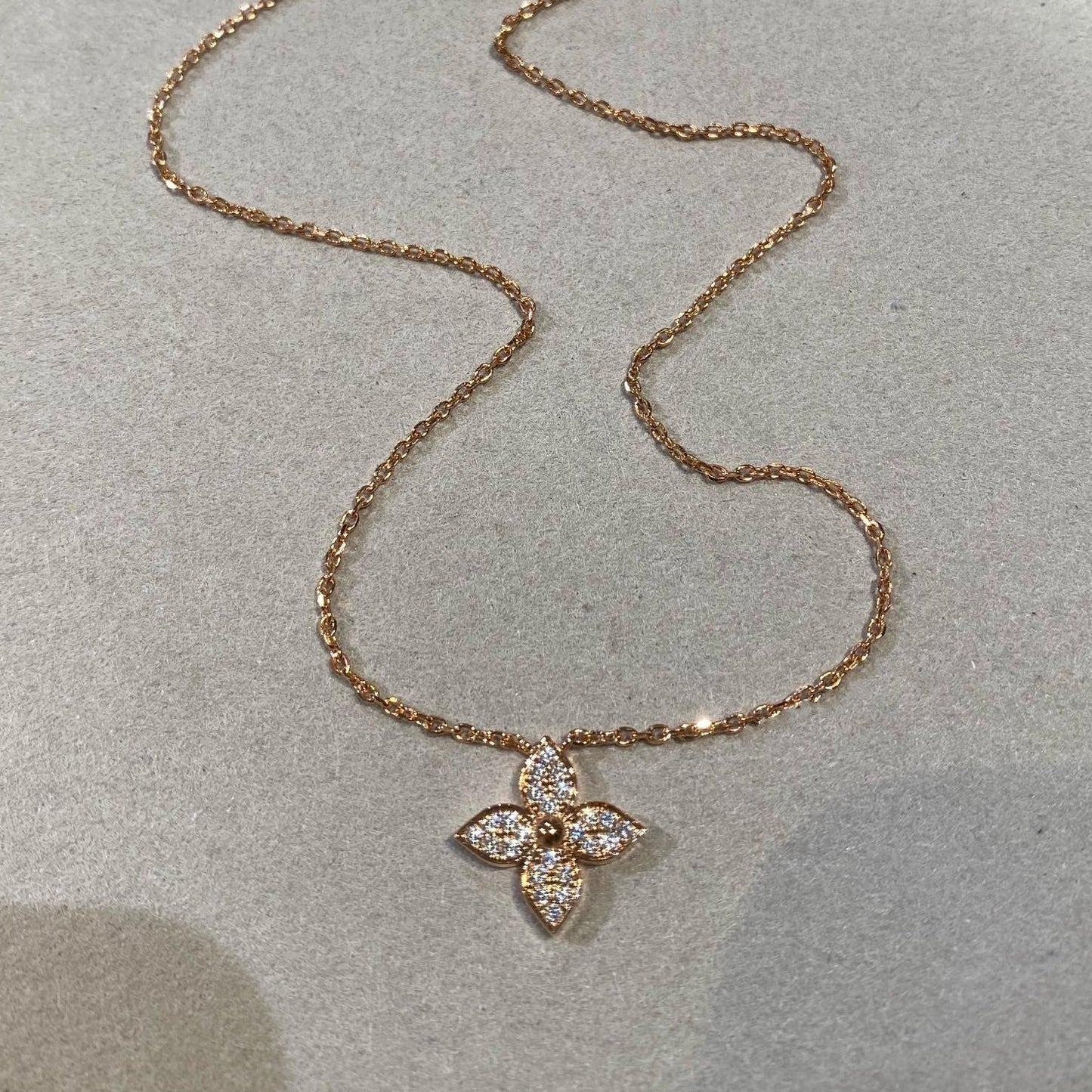 [Bloom]STAR DIAMOND NECKALCE