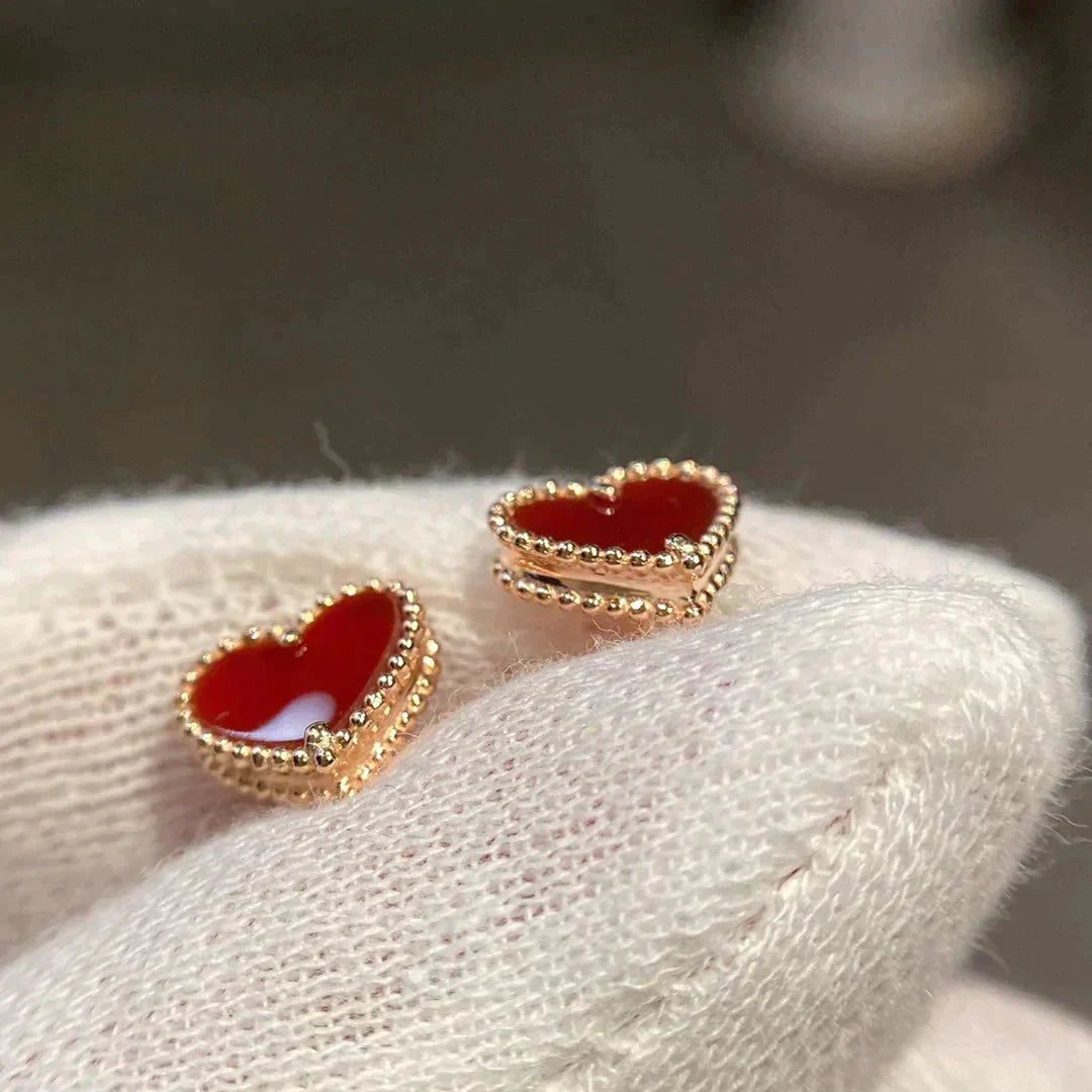 [Bloom]HEART CARNELIAN STUD EARRINGS