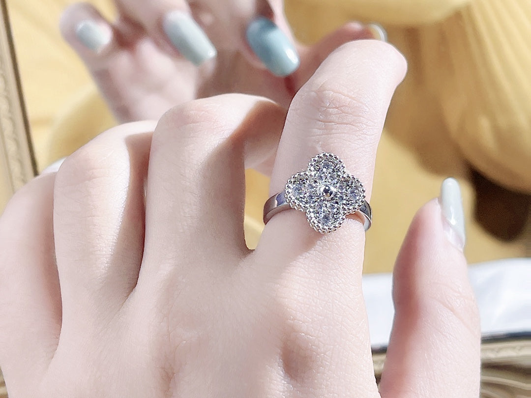 [Bloom]CLOVER DIAMOND RING