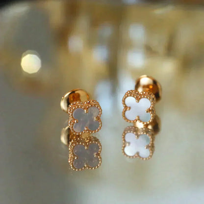 [Bloom]CLOVER MINI 9.5MM WHITE MOP EARRINGS