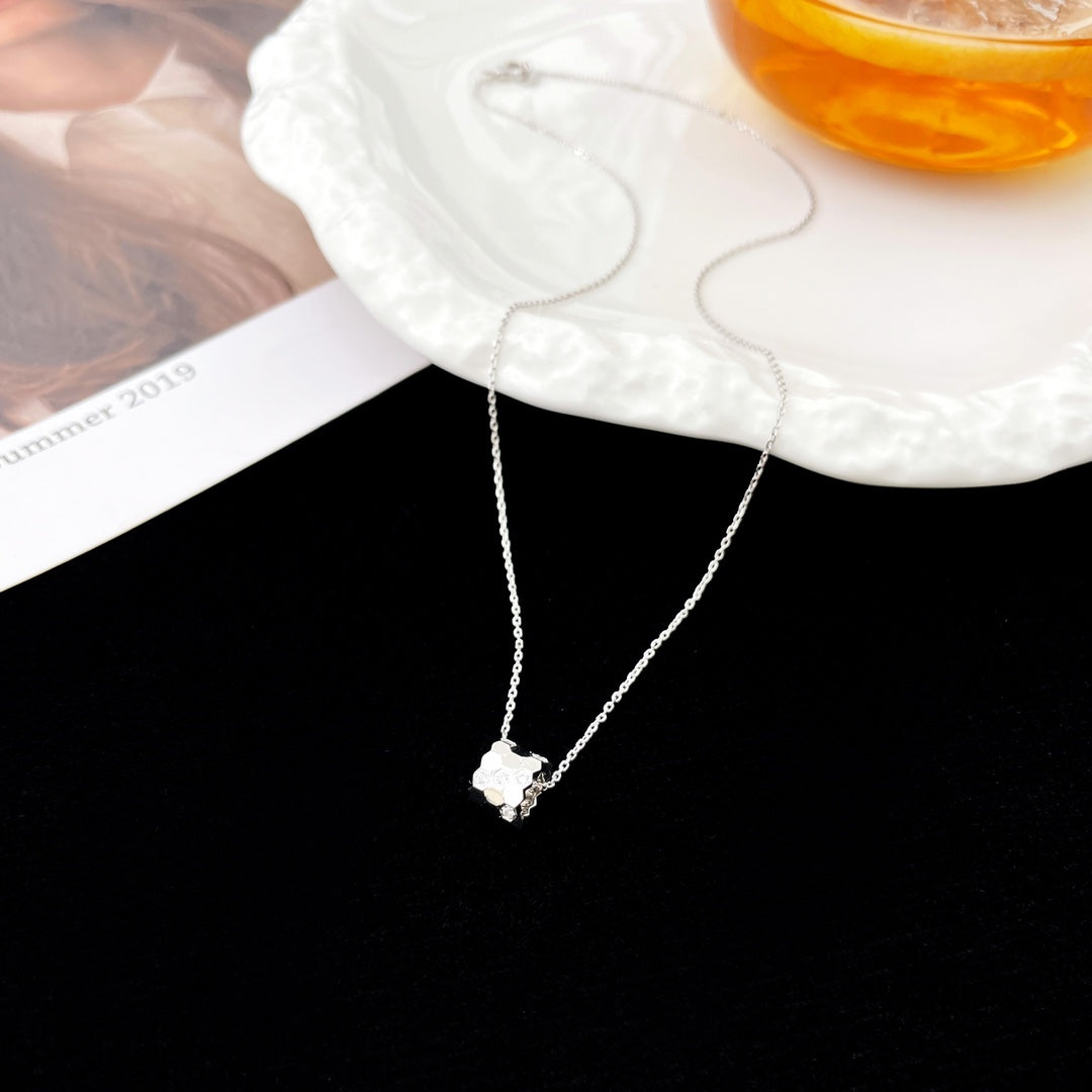 [Bloom]BEE MINI PEDANT DIAMOND NECKLACE