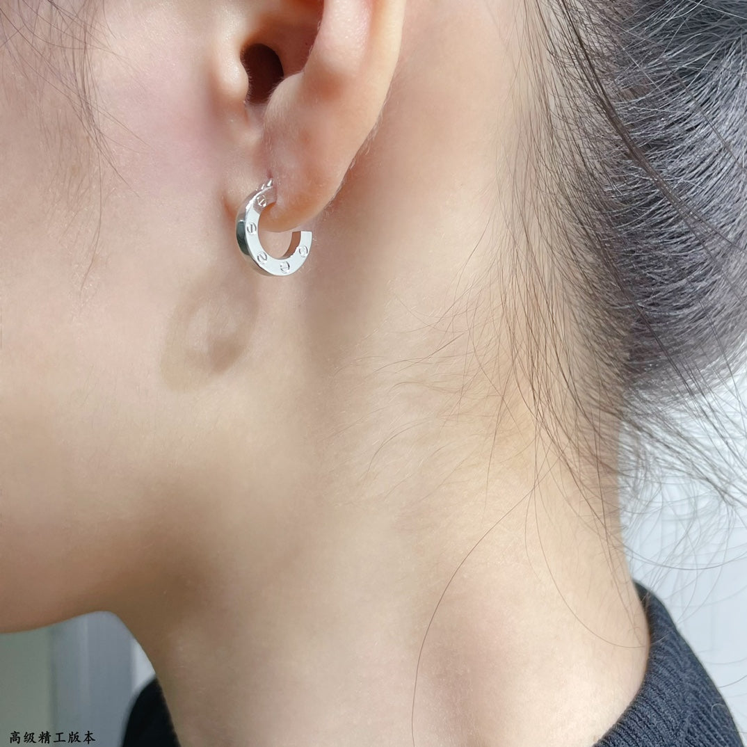 [Bloom]LOVE MINI EARRINGS