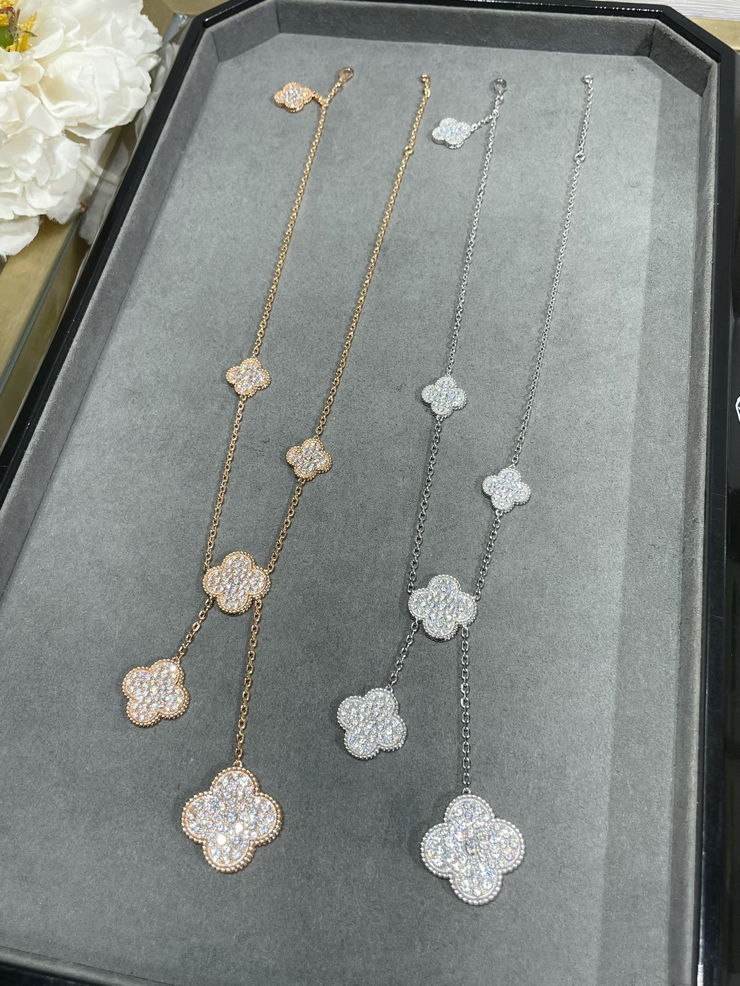 [Bloom]CLOVER 6 MOTIF DIAMOND PAVED NECKLACE