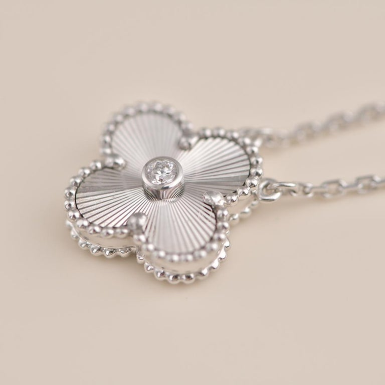 [Bloom]CLOVER  15MM DIAMOND LASER NECKLACE SILVER