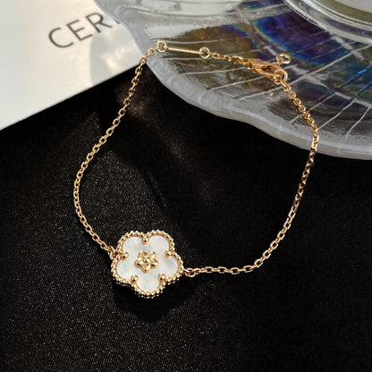 [Bloom]LUCKY WHITE MOP PLUM BLOSSOM  BRACELET