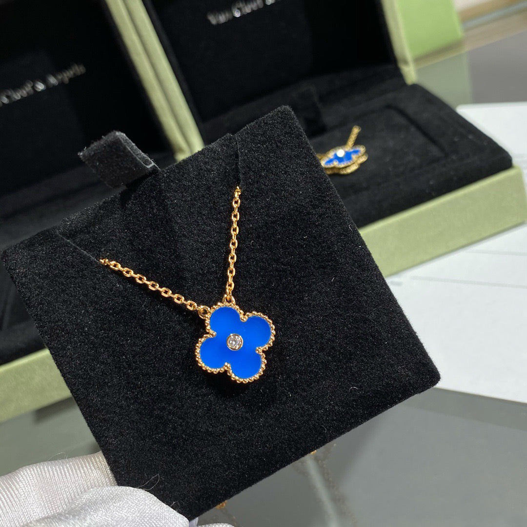 [Bloom]CLOVER 15MM DIAMOND AND BLUE AGATE NECKLACE