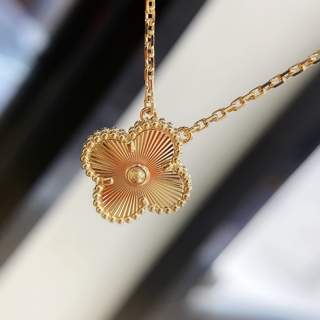 [Bloom]CLOVER 15MM LASER NECKLACE