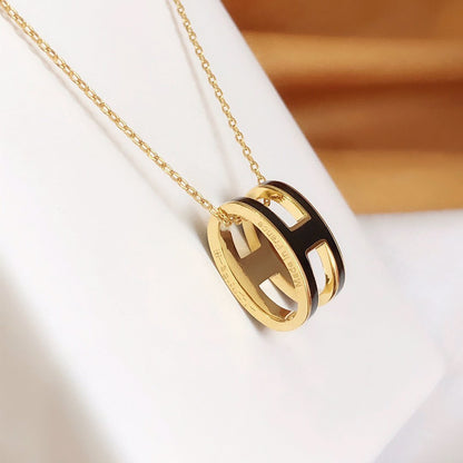 [Bloom]HM CLIC BLACK ENAMEL GOLD NECKLACE